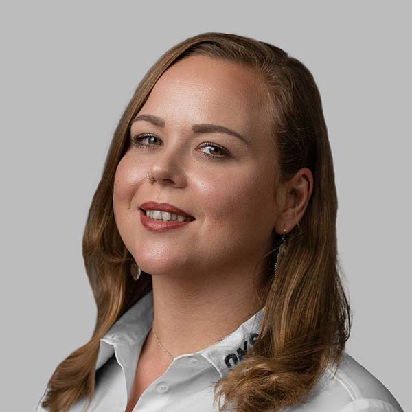 Katharina von Ikier web